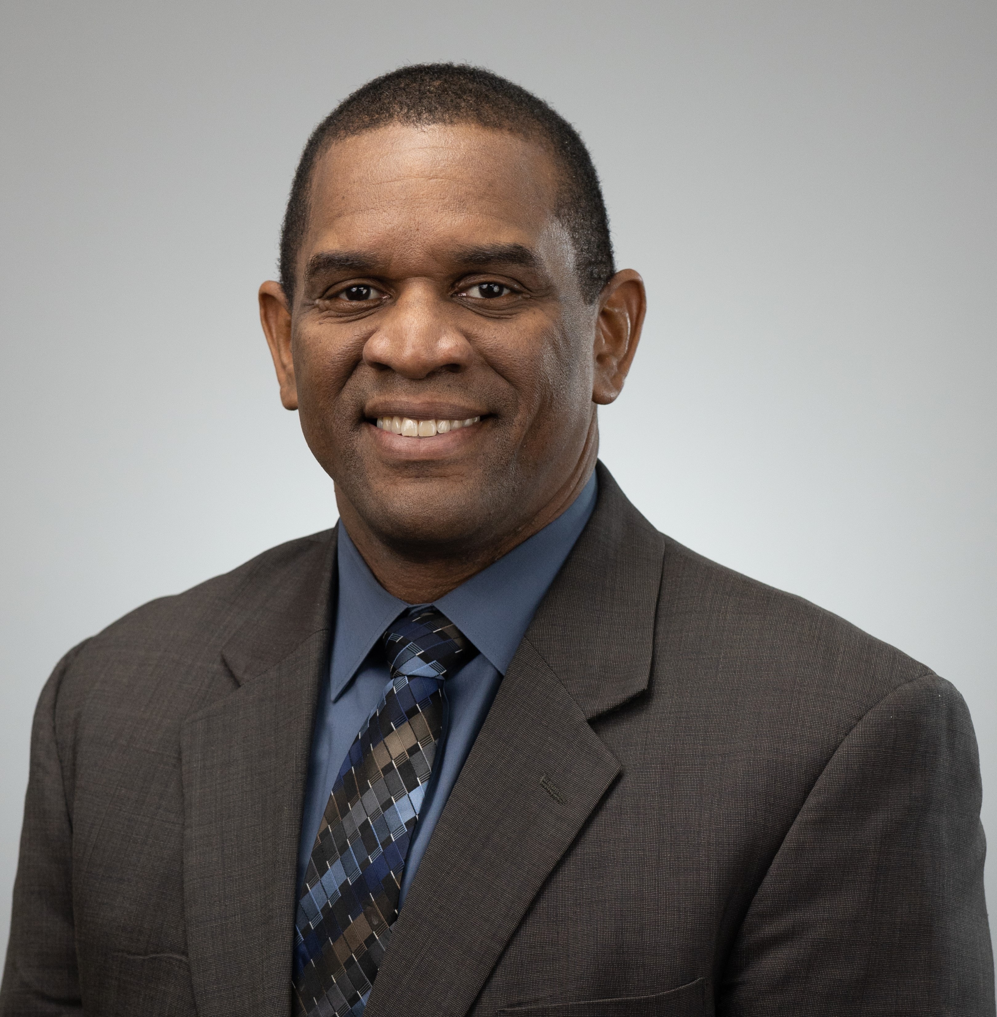 Dr. Ronnie Ursin